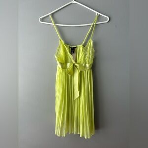 NWT Beautiful and Sexy Victoria’s Secret Neon Green/Yellow Babydoll Chemise